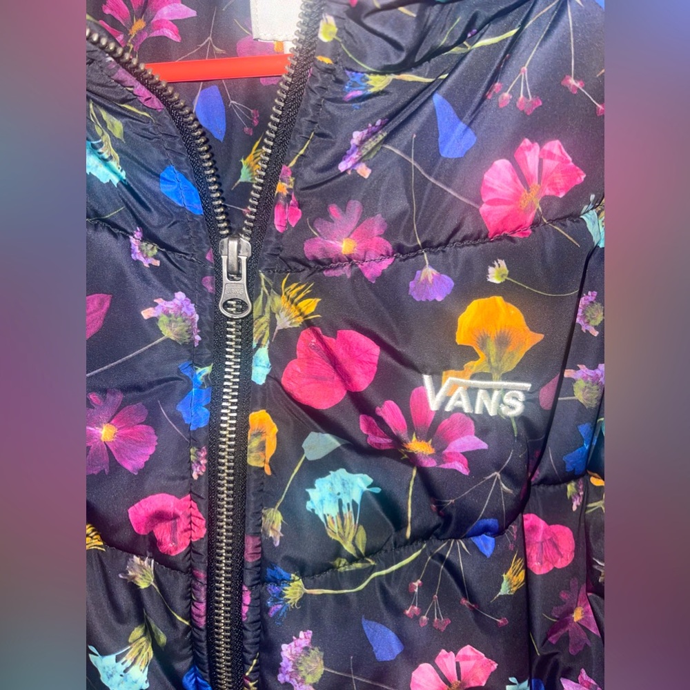 Vans Printed black, Outdoor Women's Winter Floral Puffer Jacket Size M